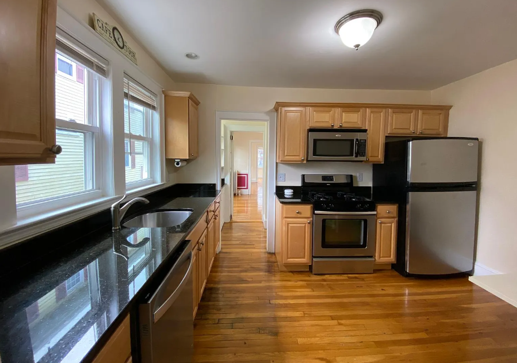 90 Belmont St, Watertown