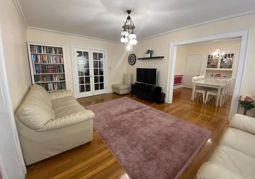 90 Belmont St, Watertown