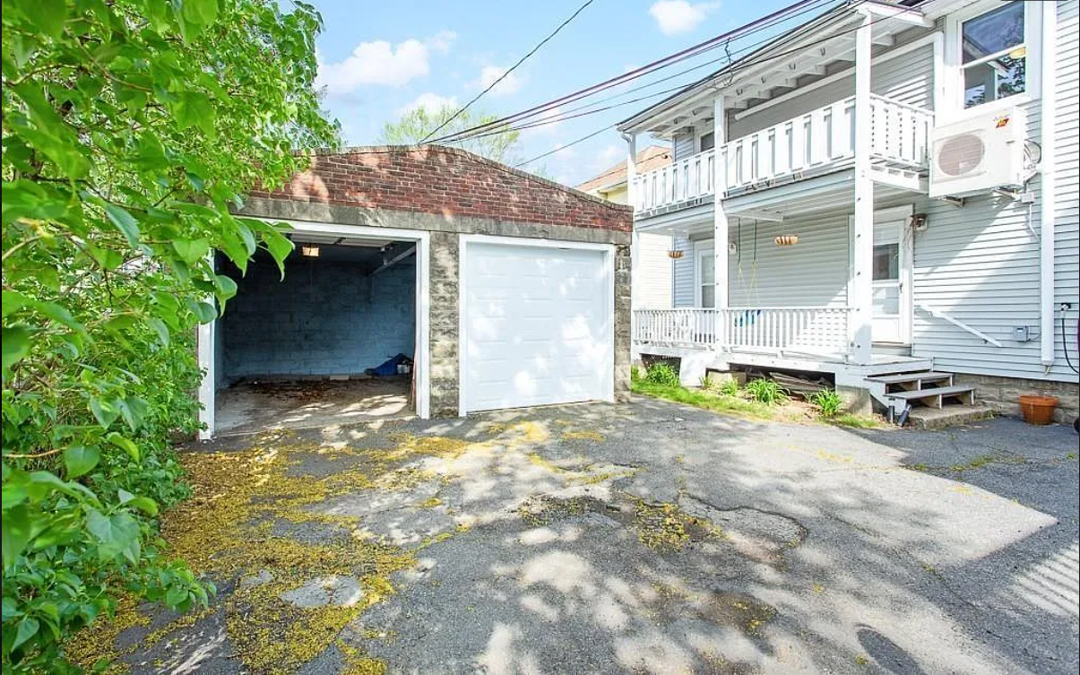 90 Belmont St, Watertown