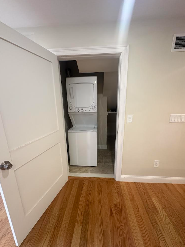 628 Trapelo Rd, Belmont