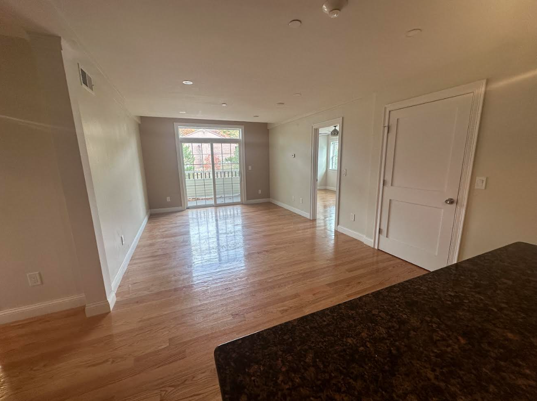 628 Trapelo Rd, Belmont