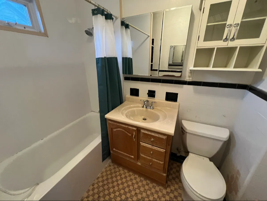 43 Orchard St, Medford