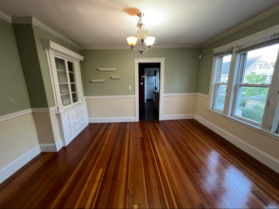 43 Orchard St, Medford