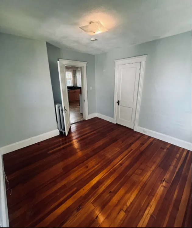 43 Orchard St, Medford