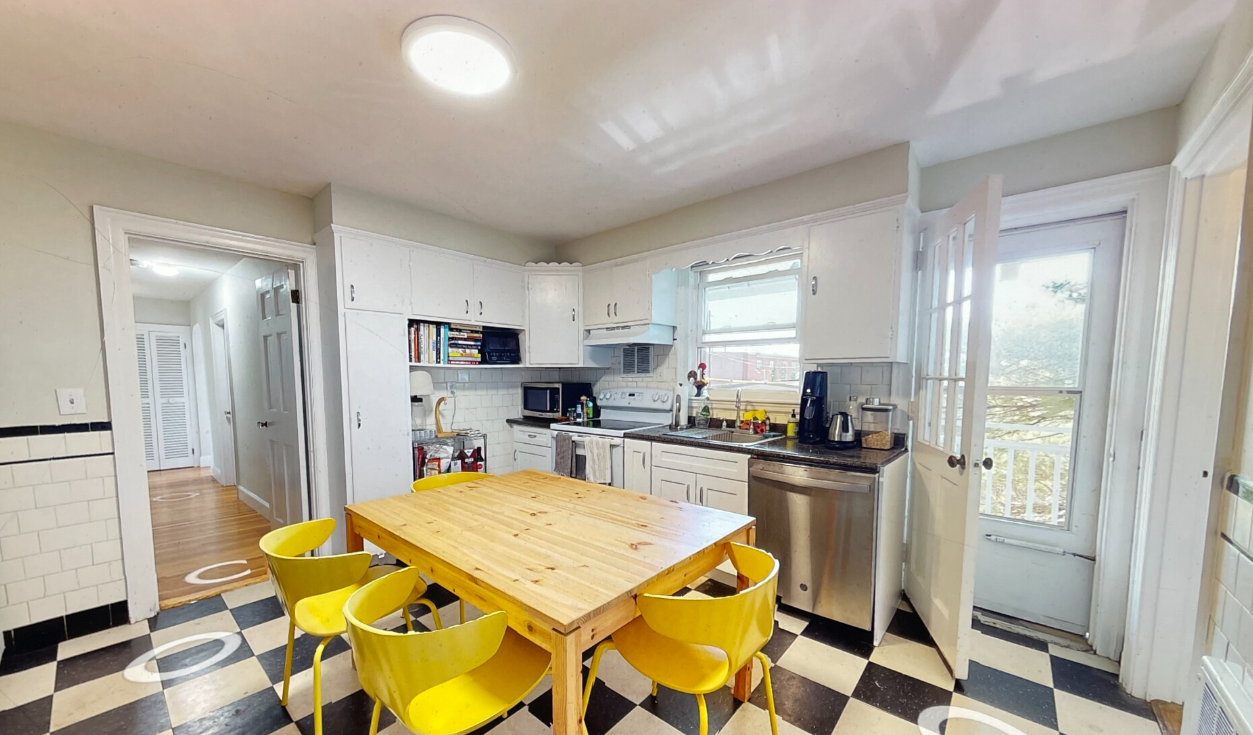 279 Washington St, Ward Two