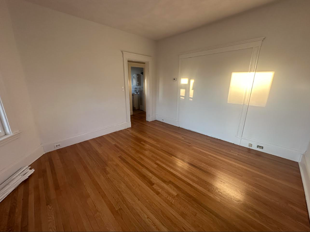 80 Upland Rd, Belmont