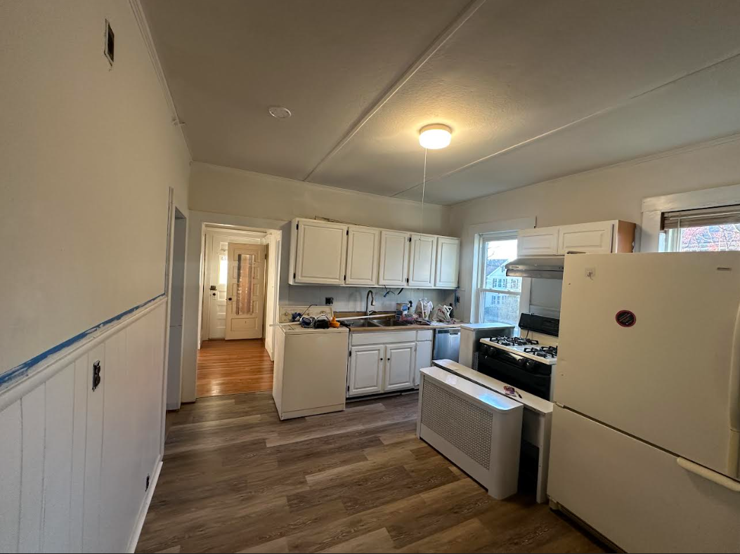 80 Upland Rd, Belmont