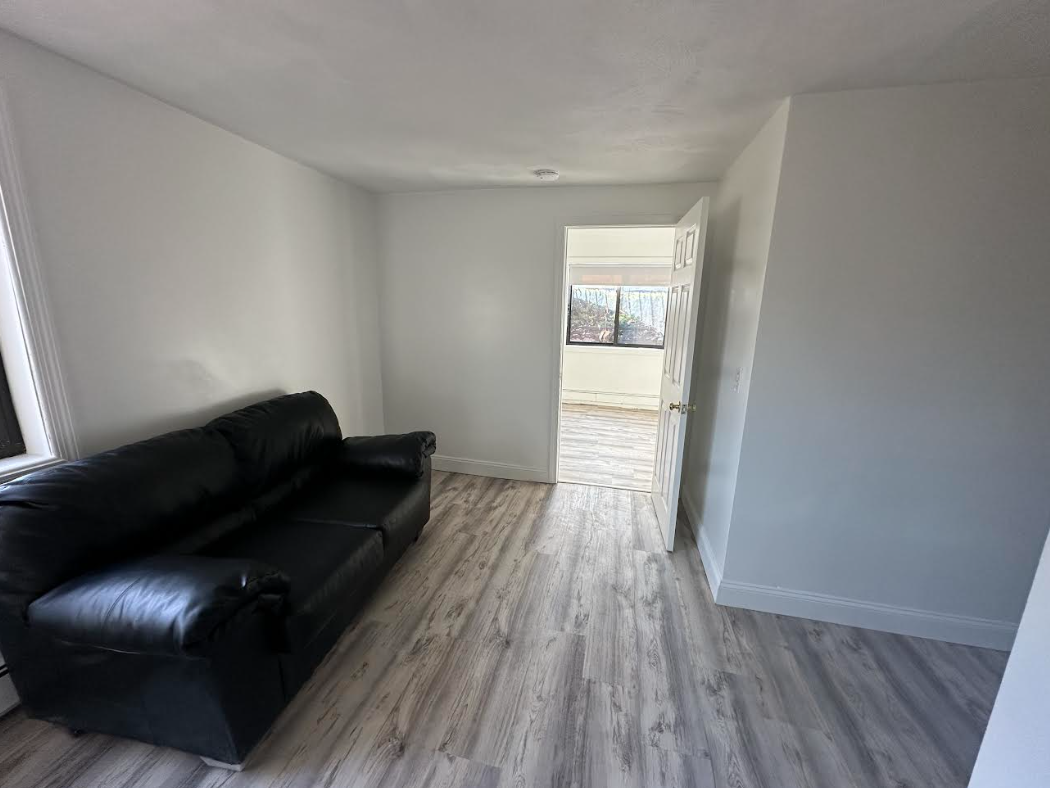 2192 Massachusetts Ave, North Cambridge