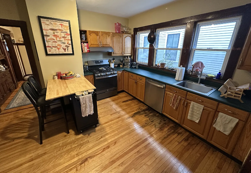 92 Perkins St, Jamaica Plain