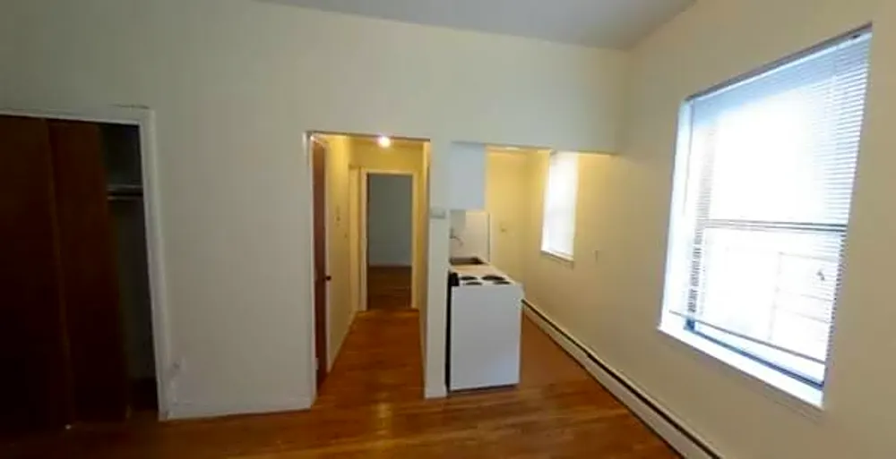 64 Brighton Ave. - 2,400USD / month