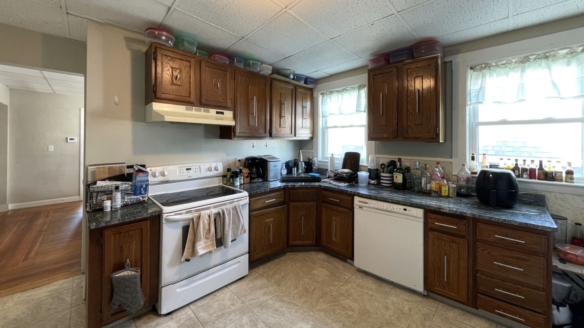 14 Dow St., Somerville, MA - 6,375 USD/ month