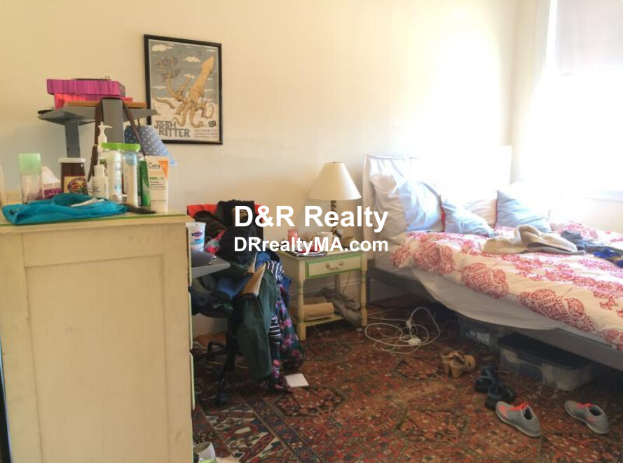 1610 Massachusetts Ave, Harvard Square