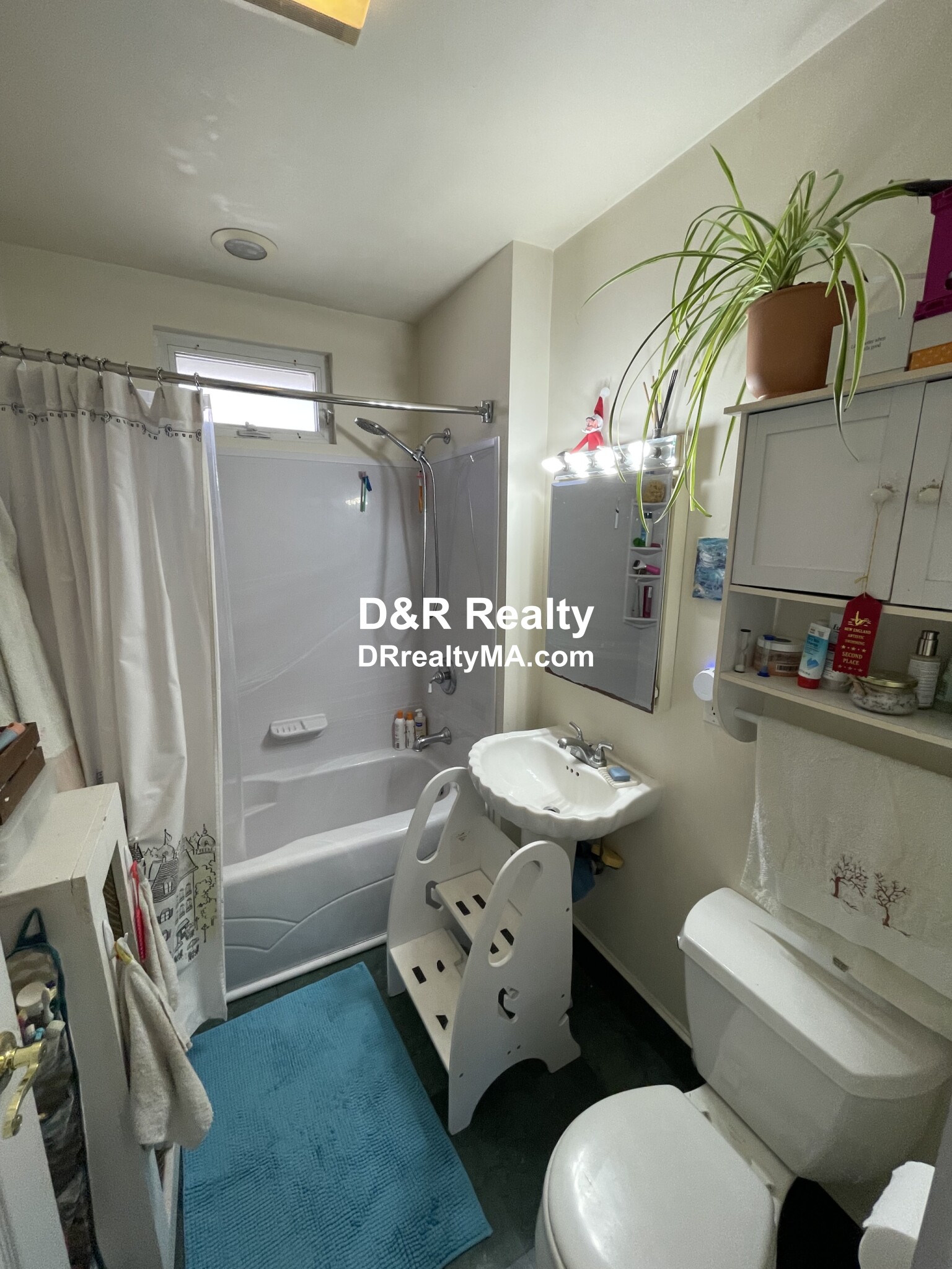 104 Chilton St, North Cambridge