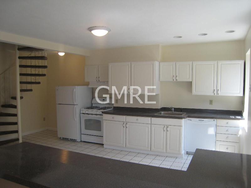 157 Endicott St, North End