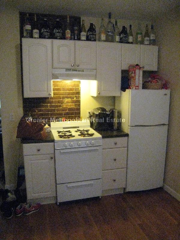 157 Endicott St, North End