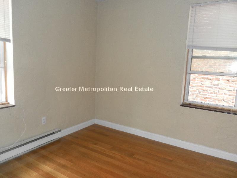 35 Charter St, North End