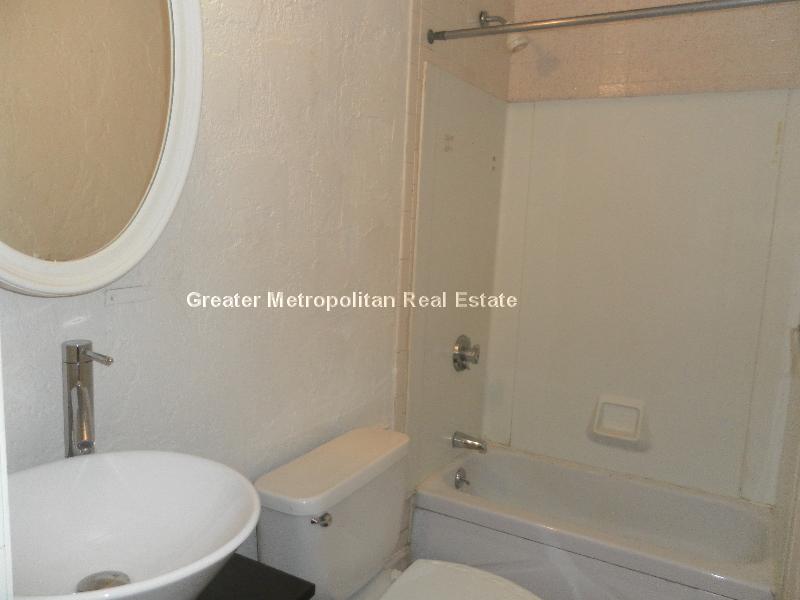 35 Charter St, North End