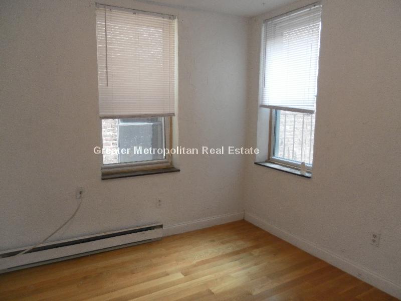 35 Charter St, North End