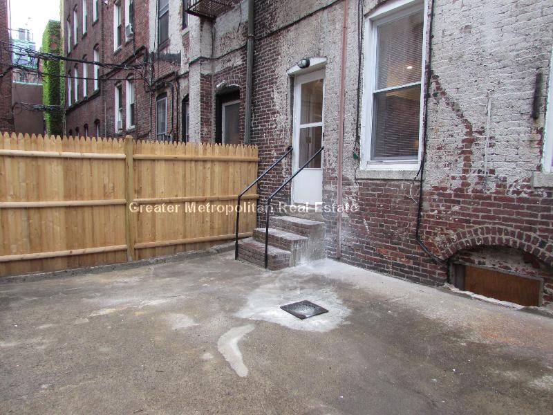 58 Margin St, North End