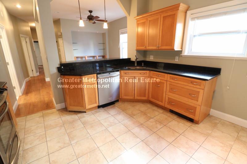 594 4th St, South Boston