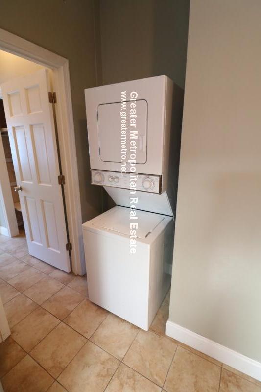 594 4th St, South Boston