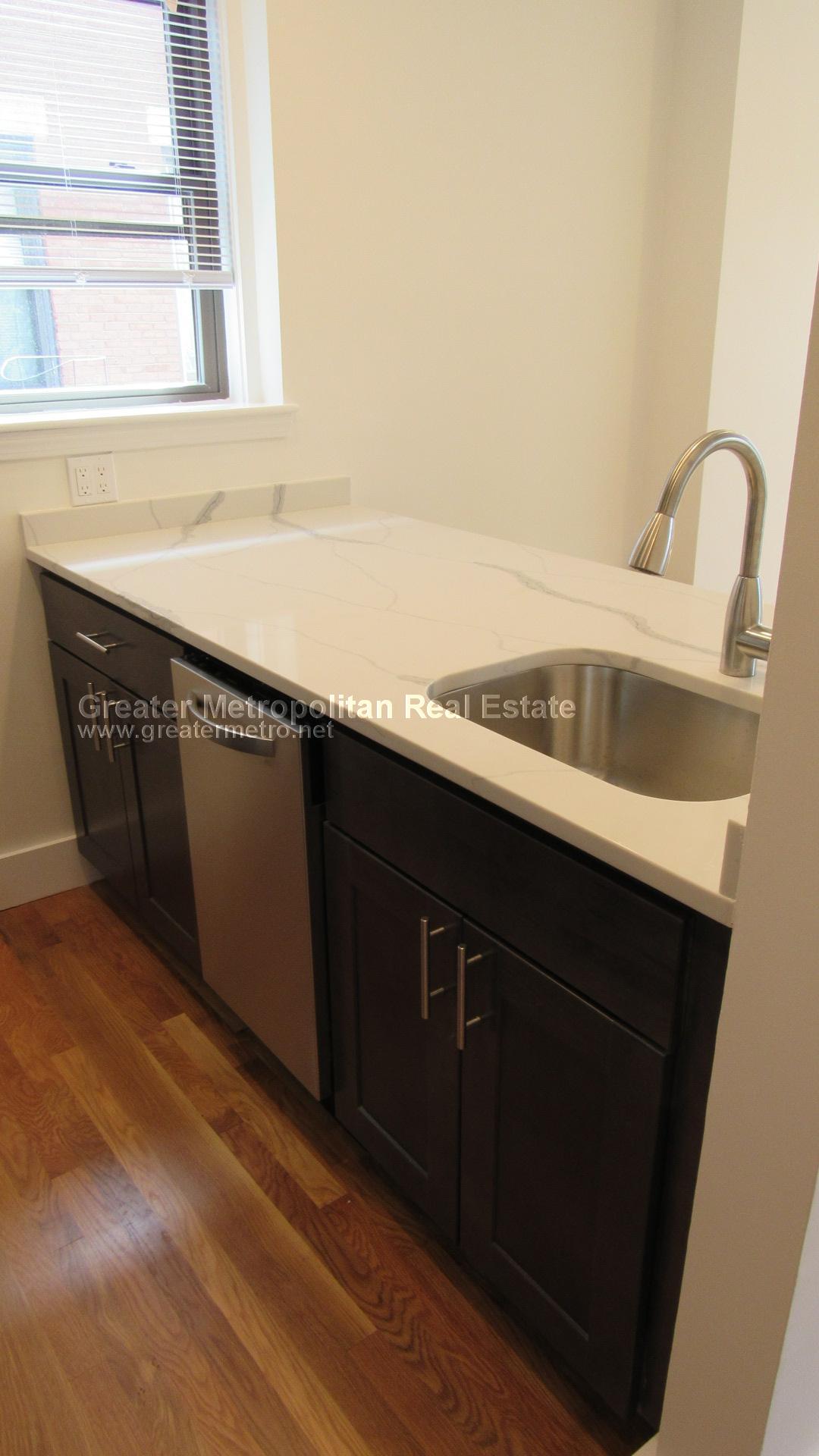 351 North St, North End