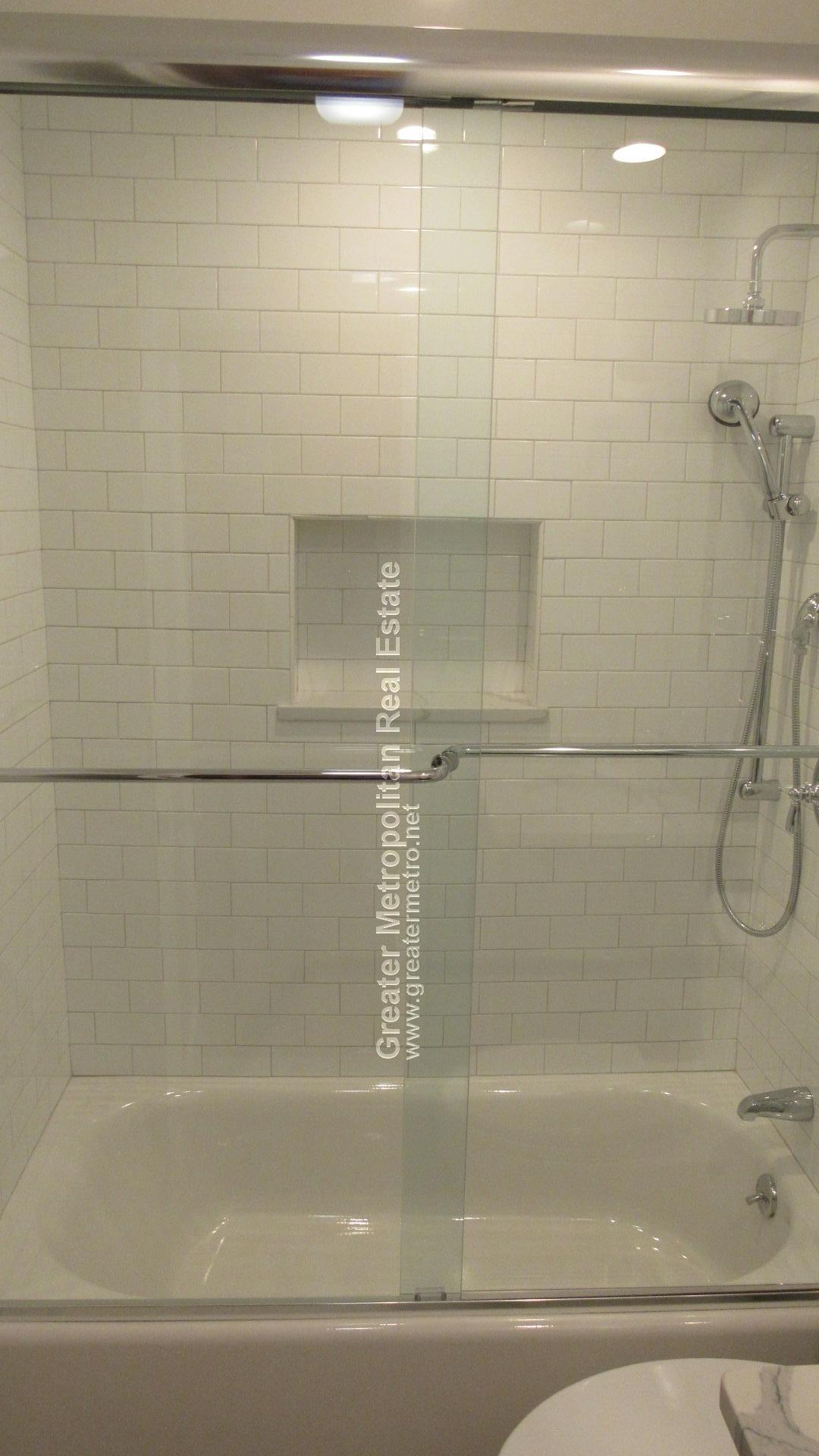 351 North St, North End