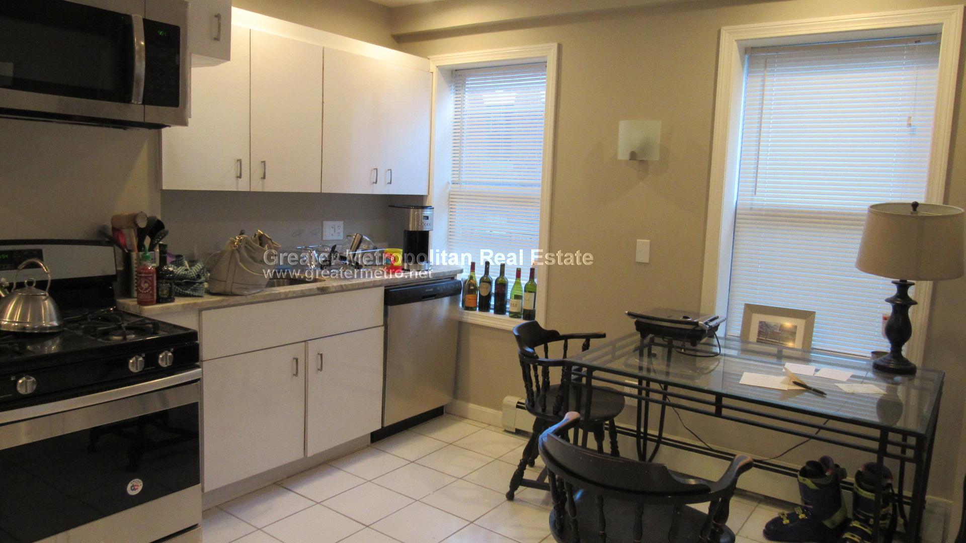 157 Endicott St, North End