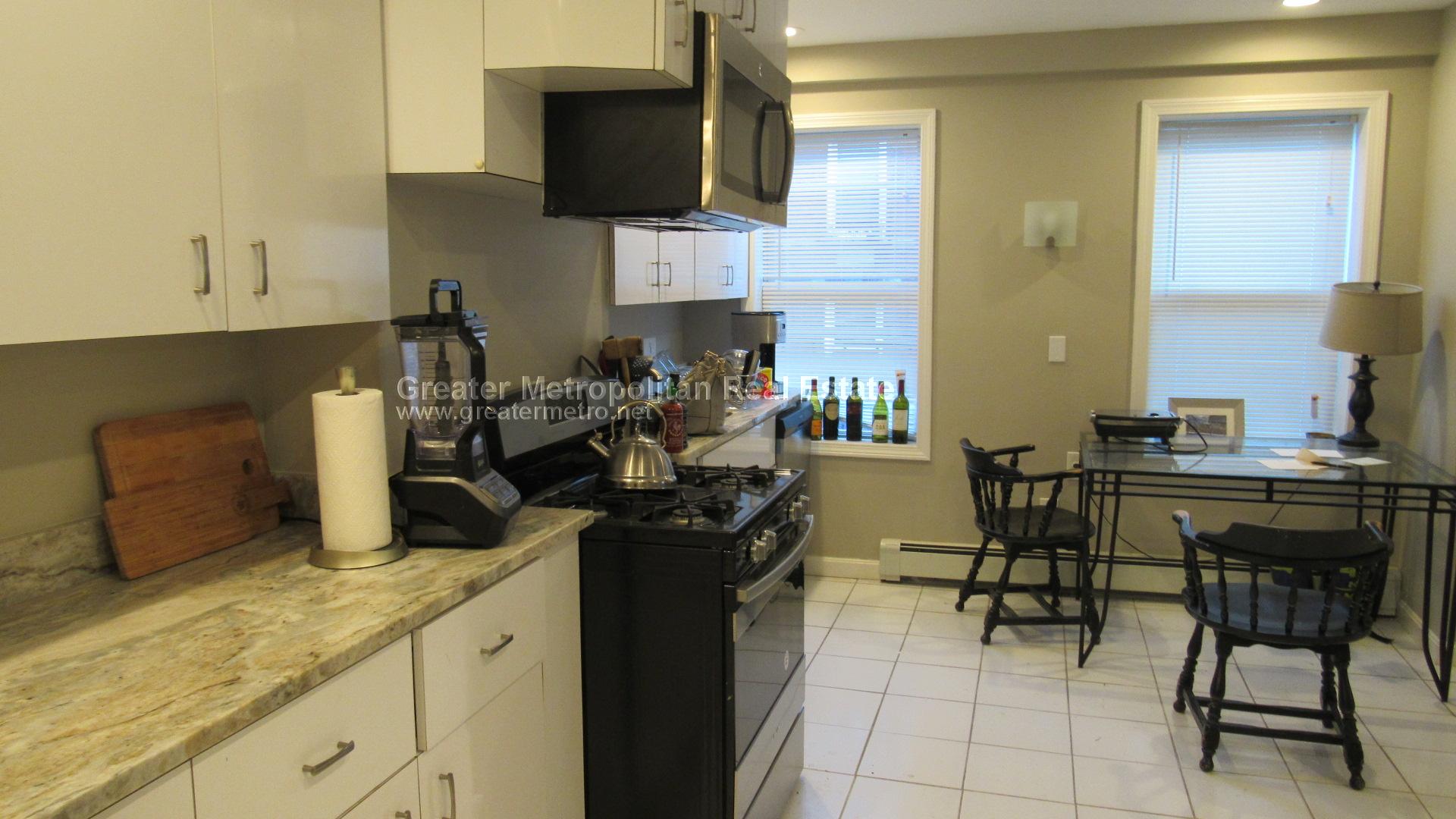 157 Endicott St, North End