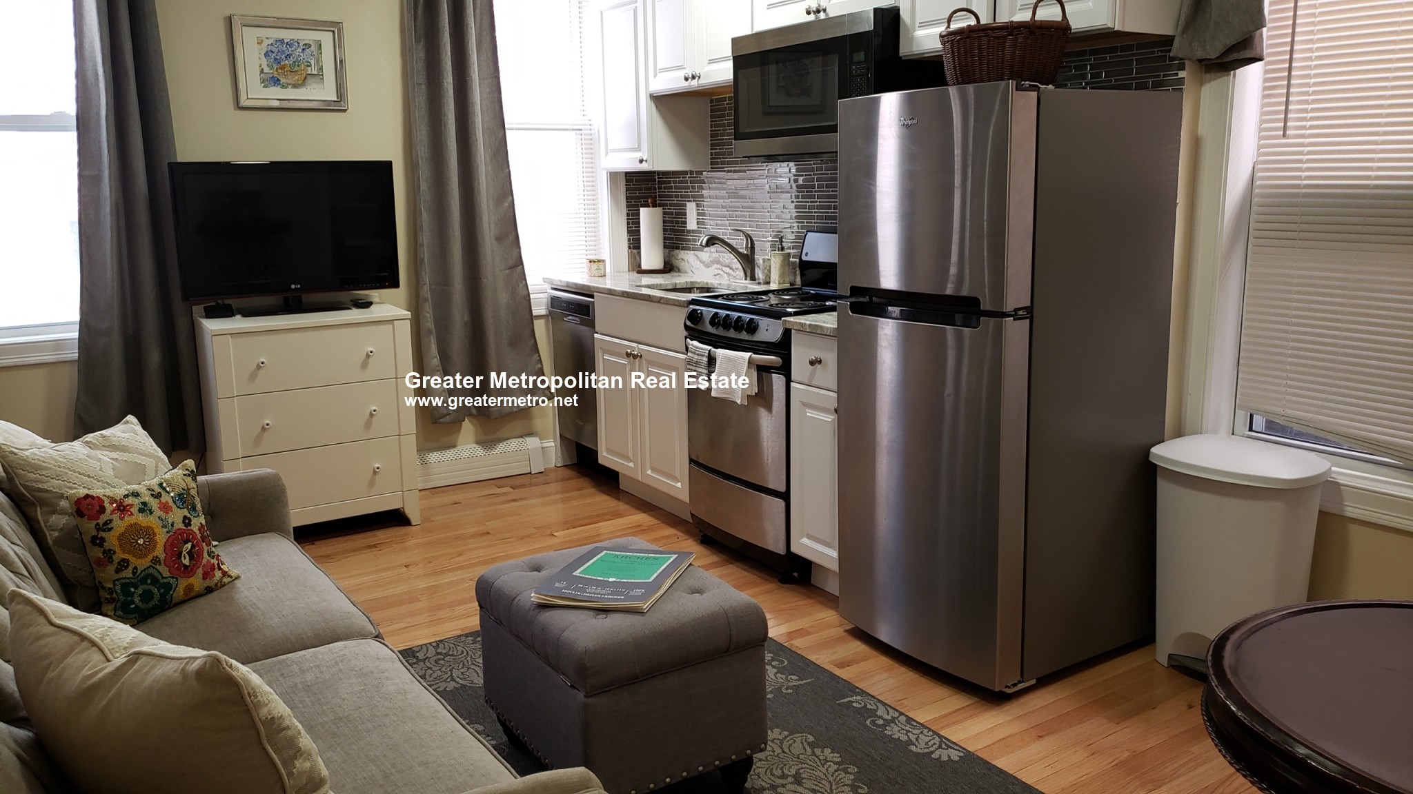 19 Greenough Ln, North End