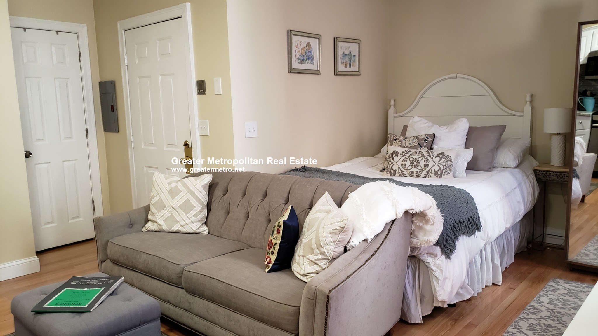 19 Greenough Ln, North End