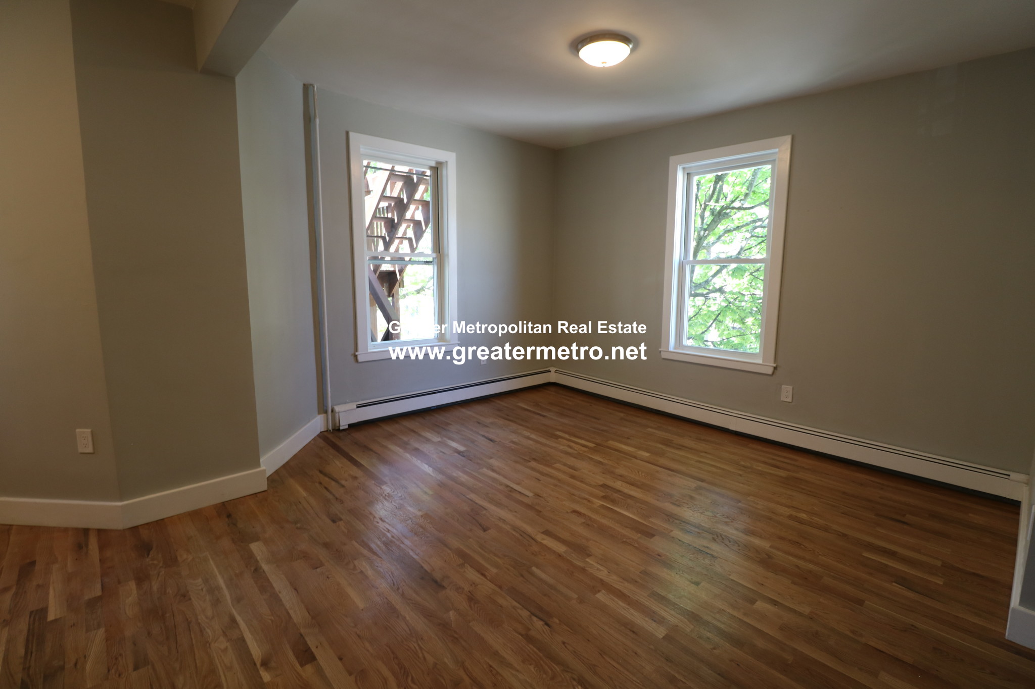 535 8th St, North End