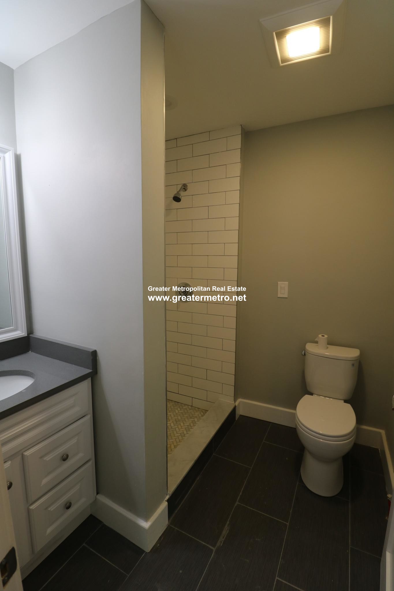 535 8th St, North End