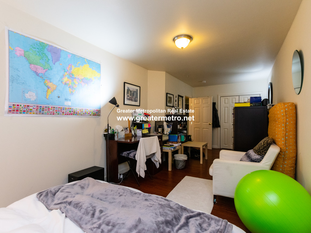 41 Chelsea St, East Boston