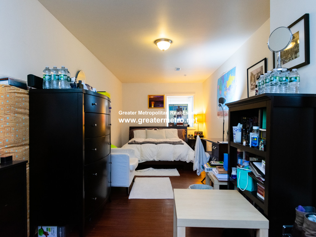 41 Chelsea St, East Boston