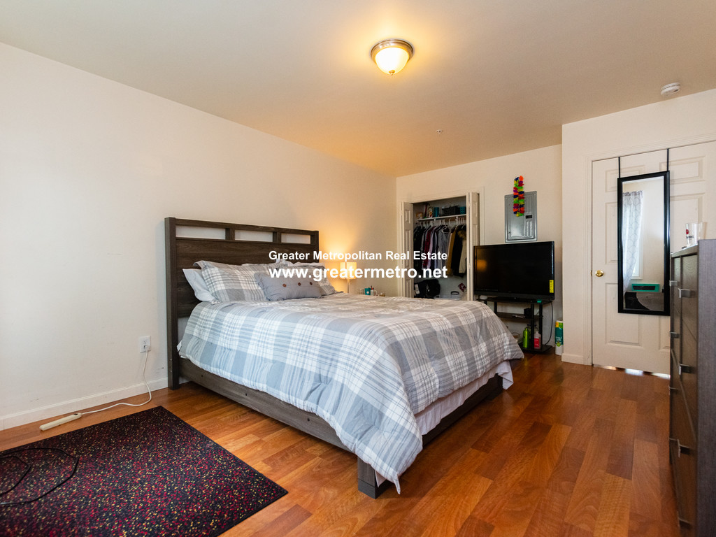 41 Chelsea St, East Boston