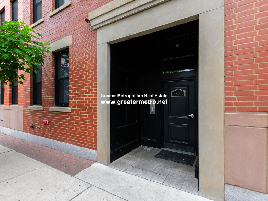 41 Chelsea St, East Boston