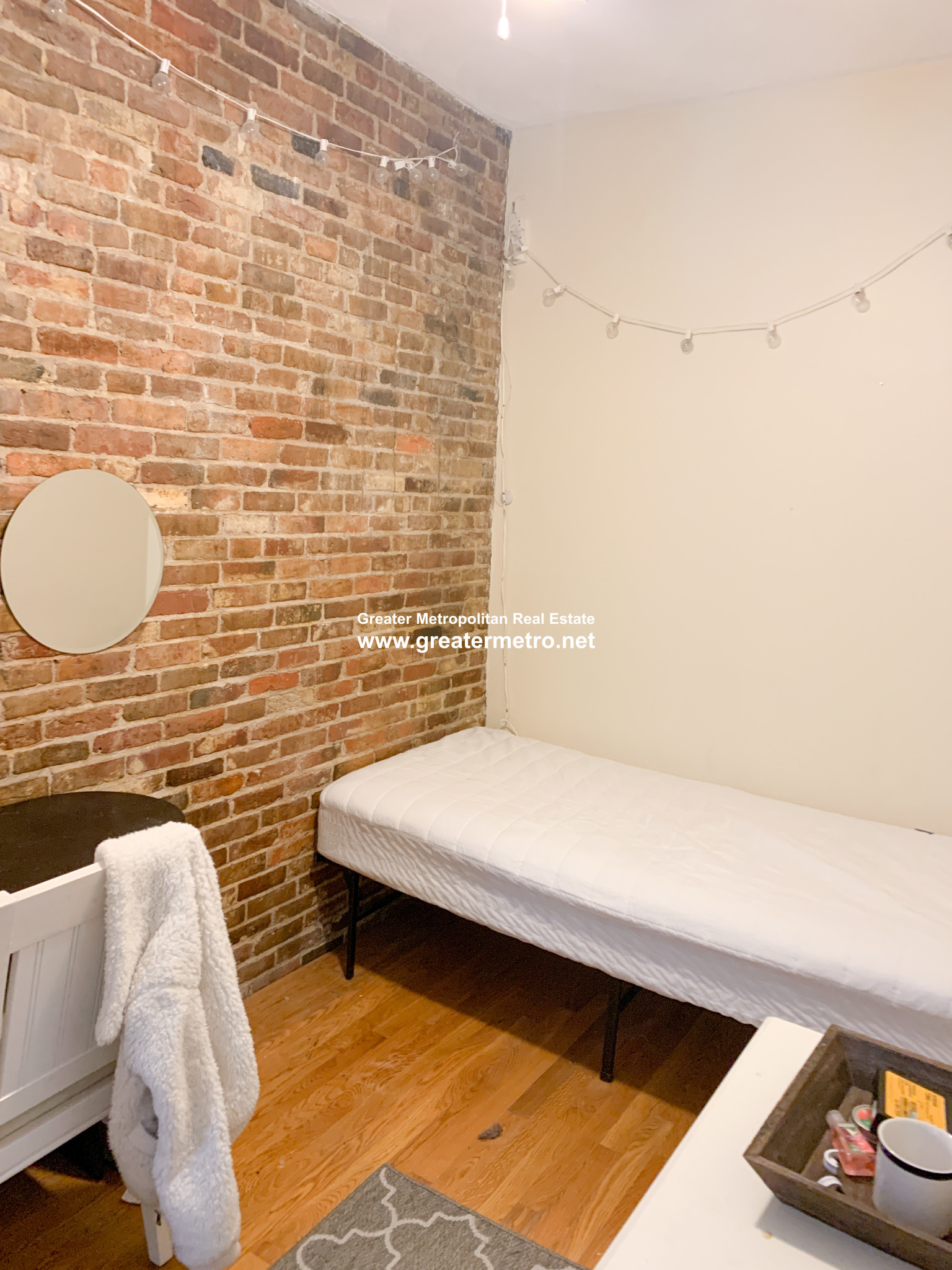 157 Endicott St, North End