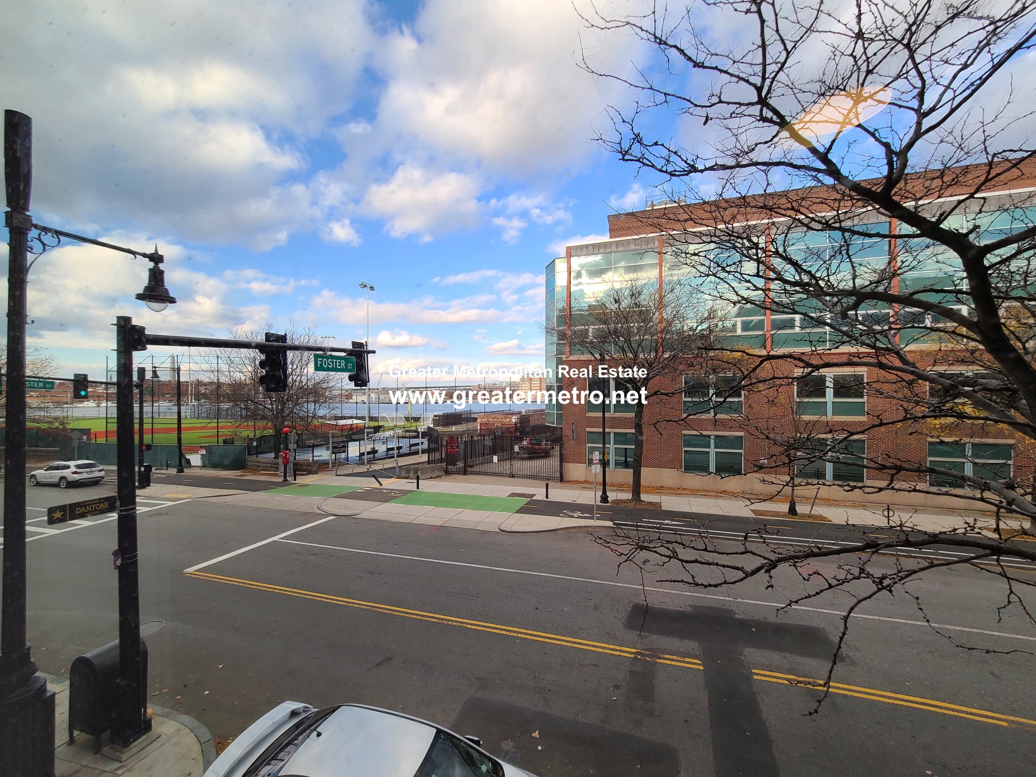 470 Commercial St, North End