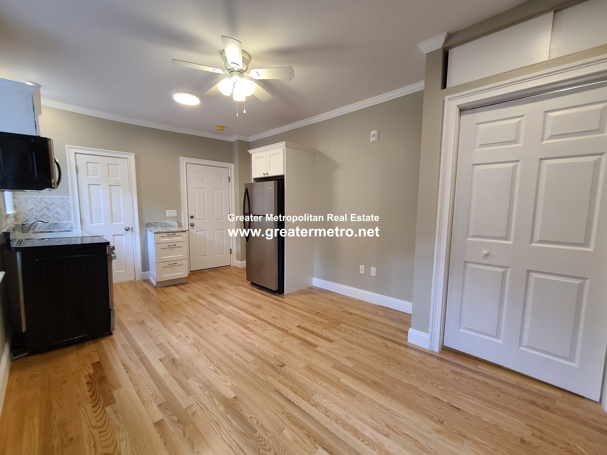 470 Commercial St, North End