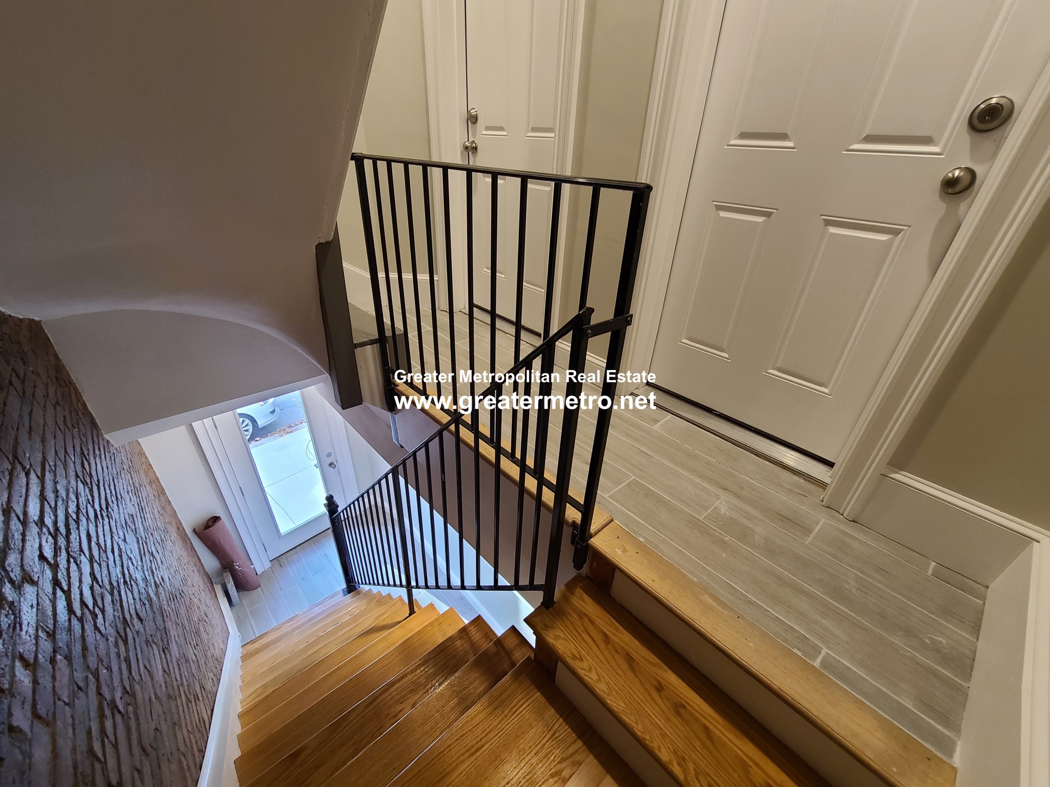 470 Commercial St, North End