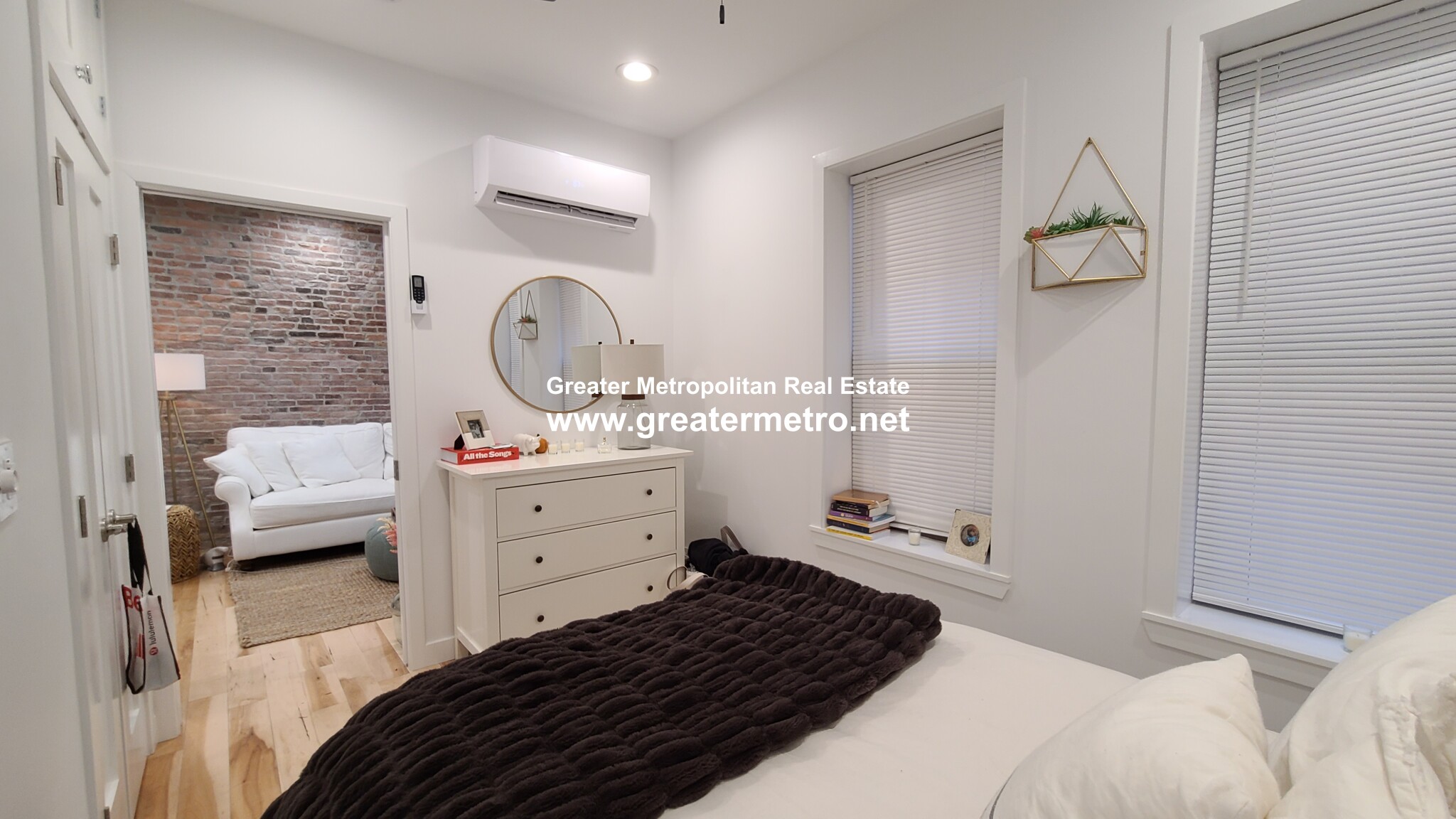 351 North St, North End