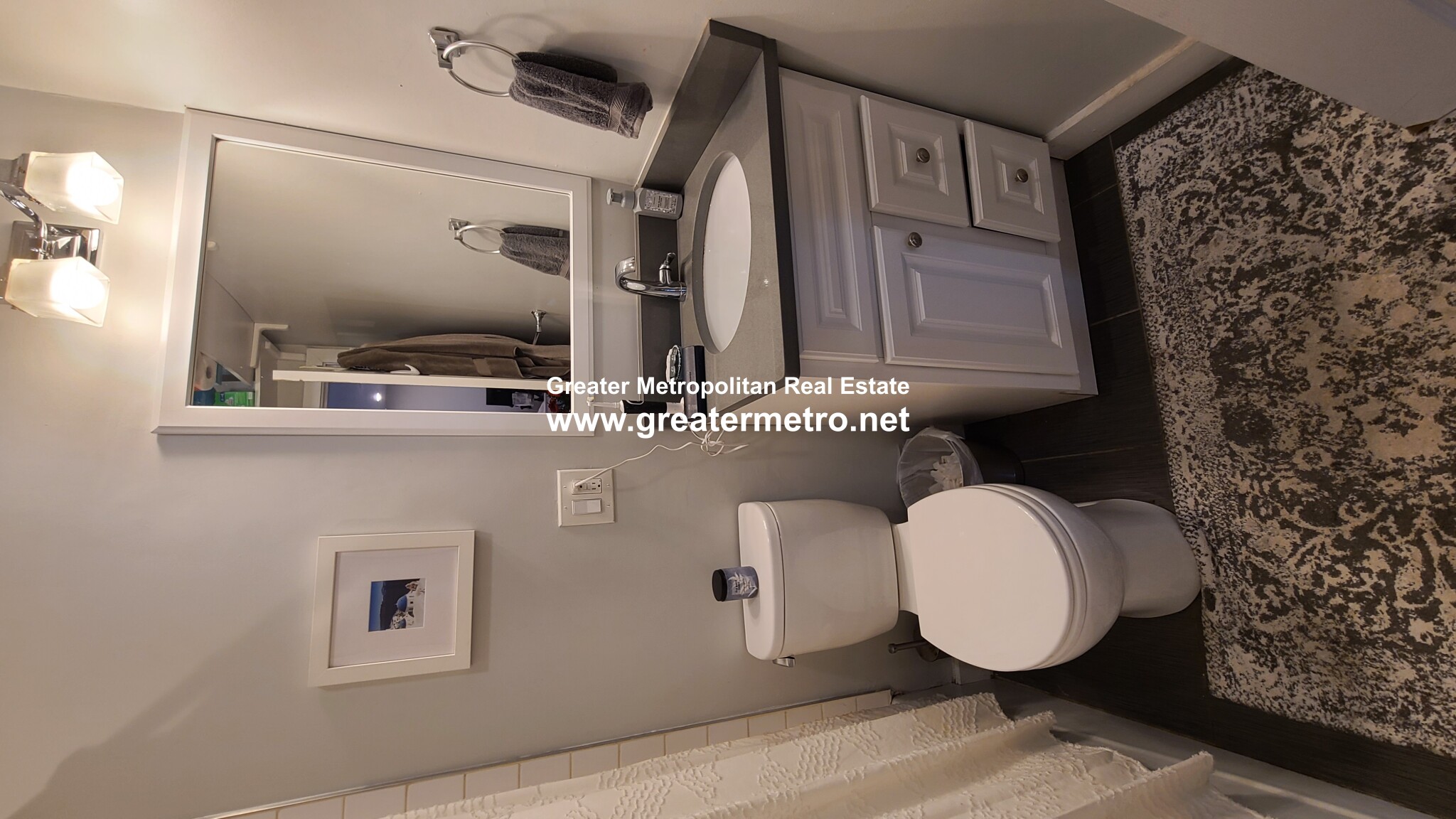 535 8th St, South Boston