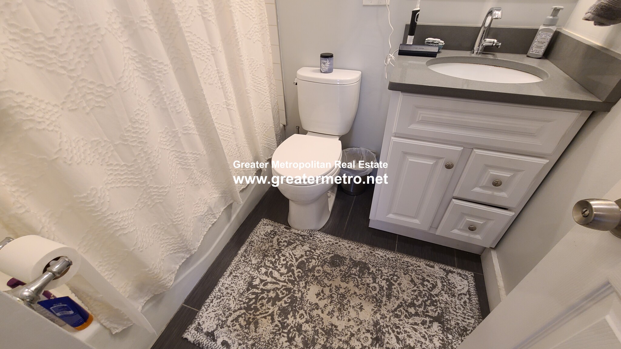 535 8th St, South Boston