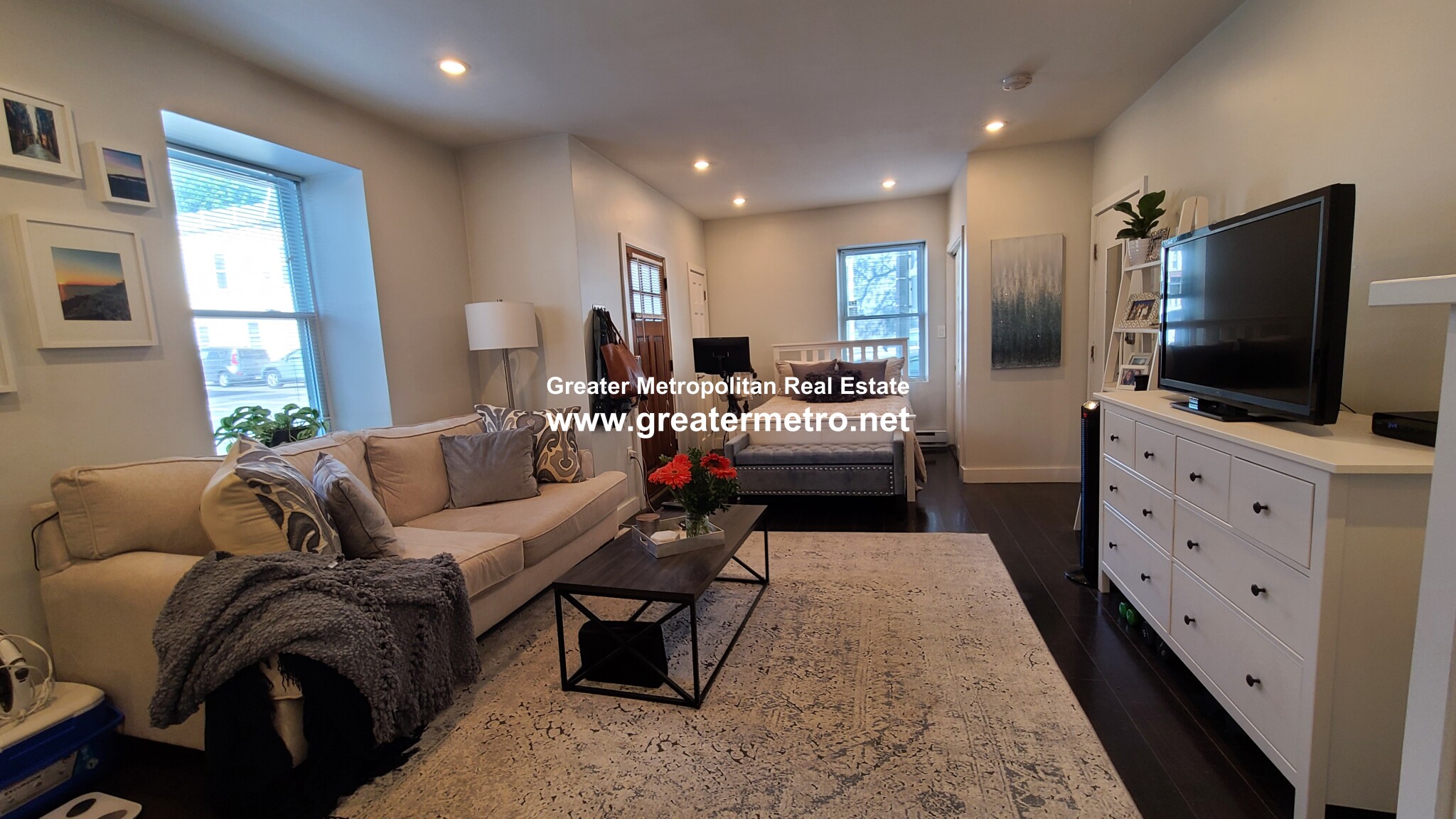 535 8th St, South Boston