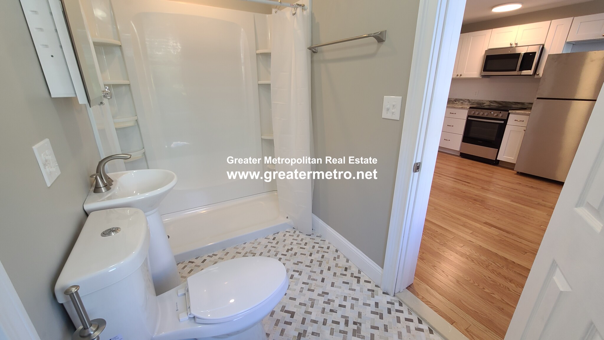 466 Commercial St, North End