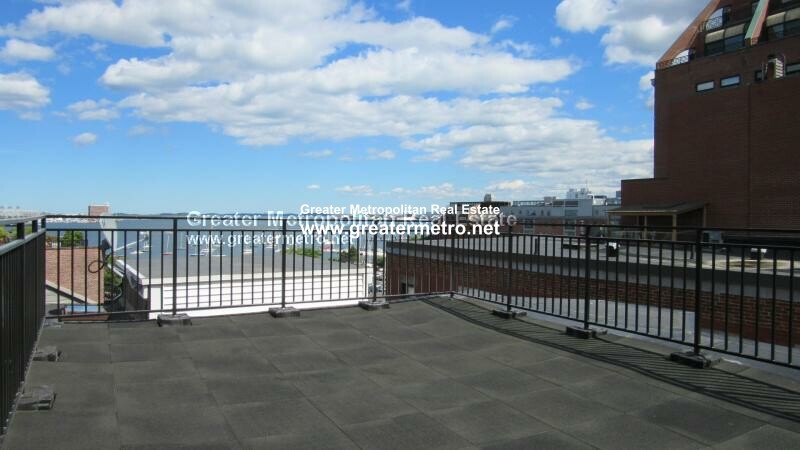 351 North St, North End