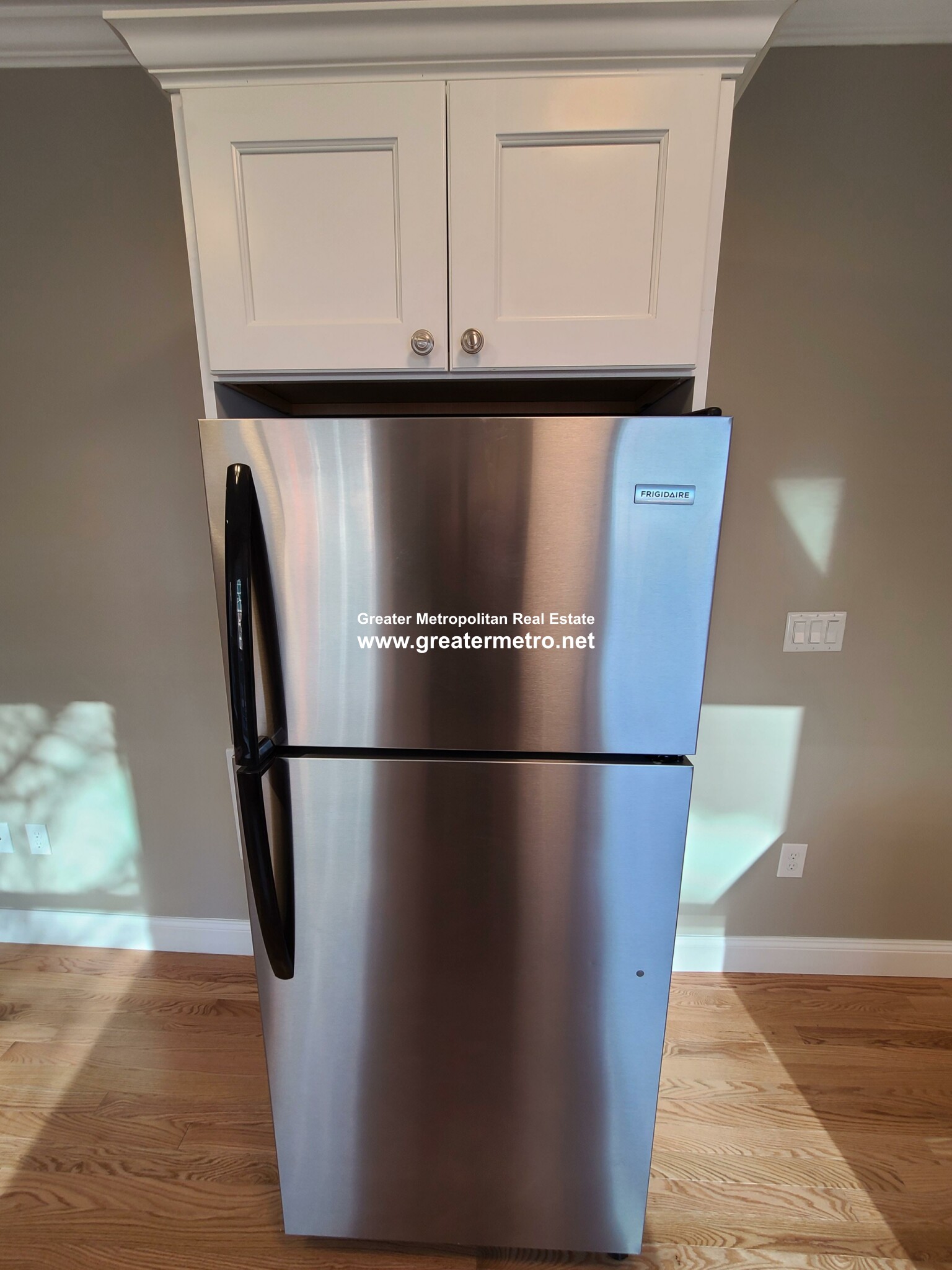 470 Commercial St, North End