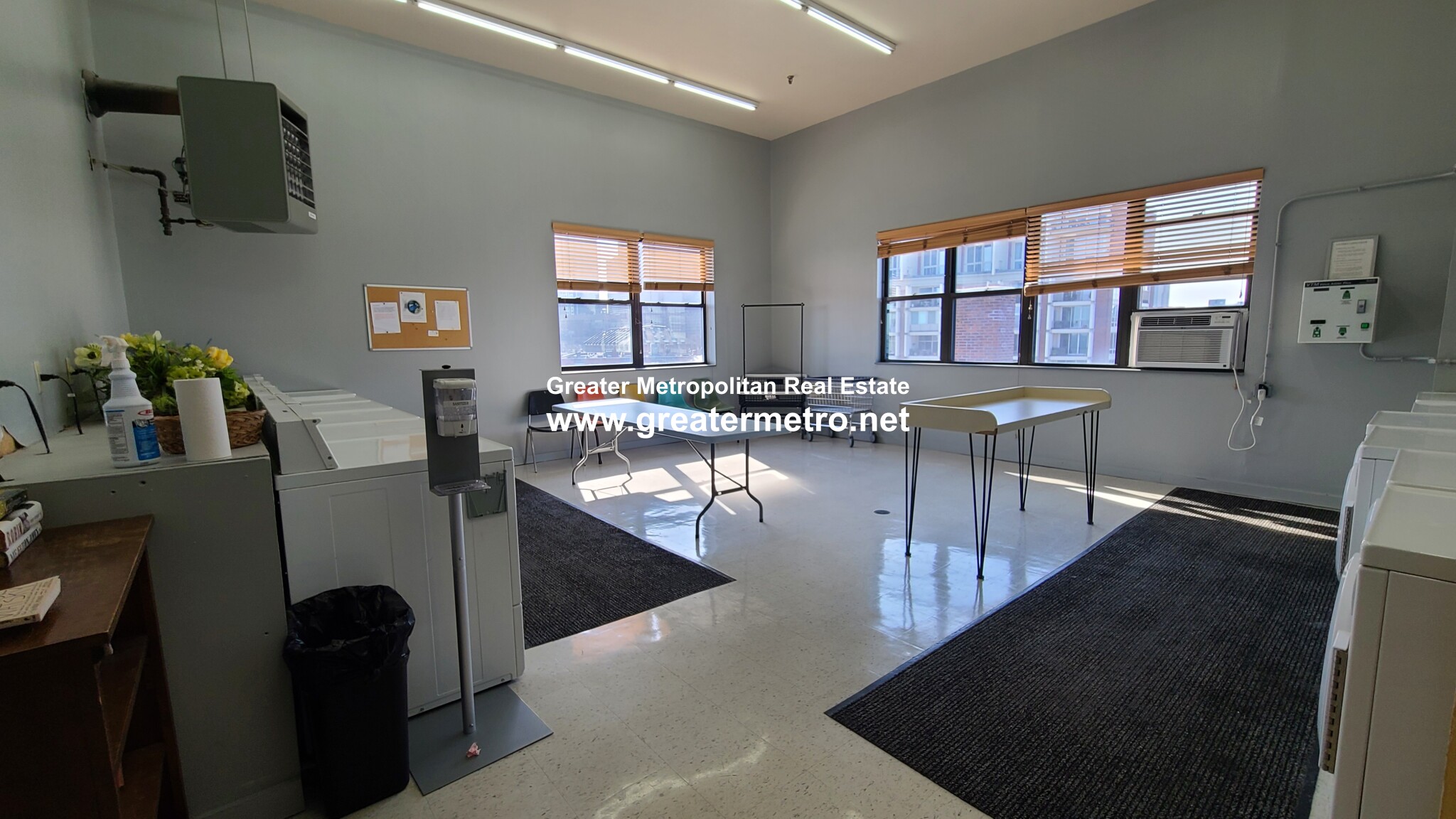 28 Atlantic Ave, Waterfront