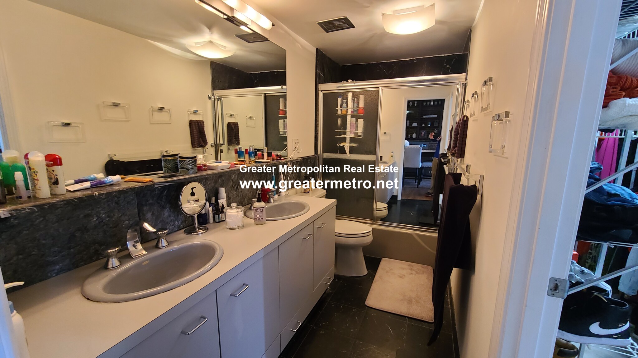 28 Atlantic Ave, Waterfront